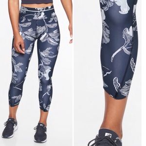Athleta Floral Sonic Capri